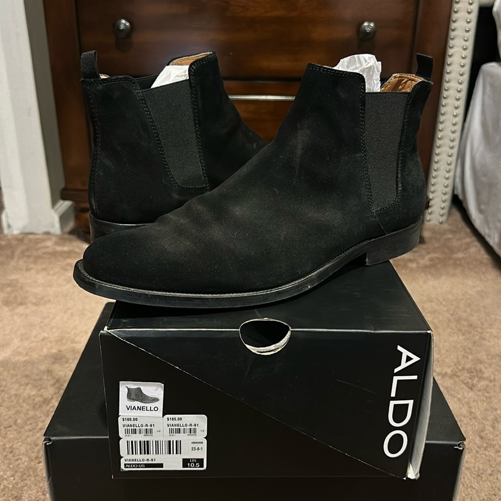 Men’s Suede Aldo Boots